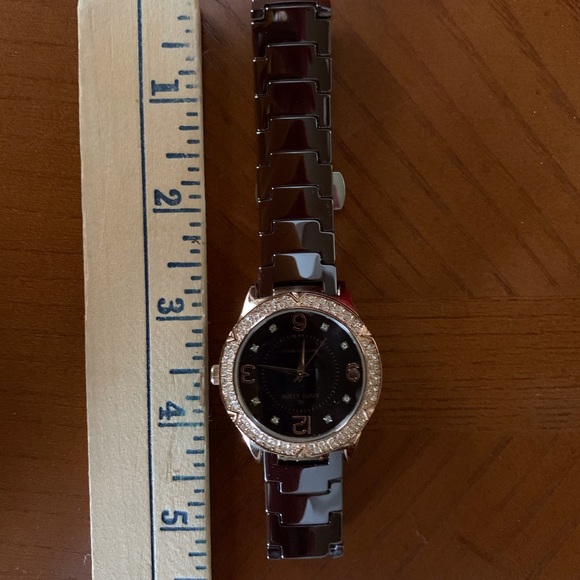 Watch - Picture 3 of 4